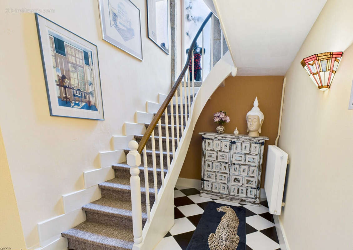 Maison à CASTELFRANC