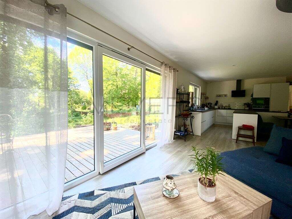Maison à MONTFORT-L'AMAURY