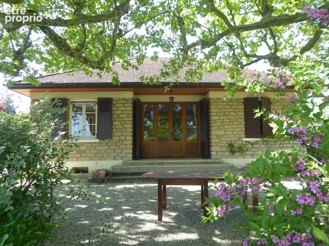 Maison sur Grand Terrain - photo 1