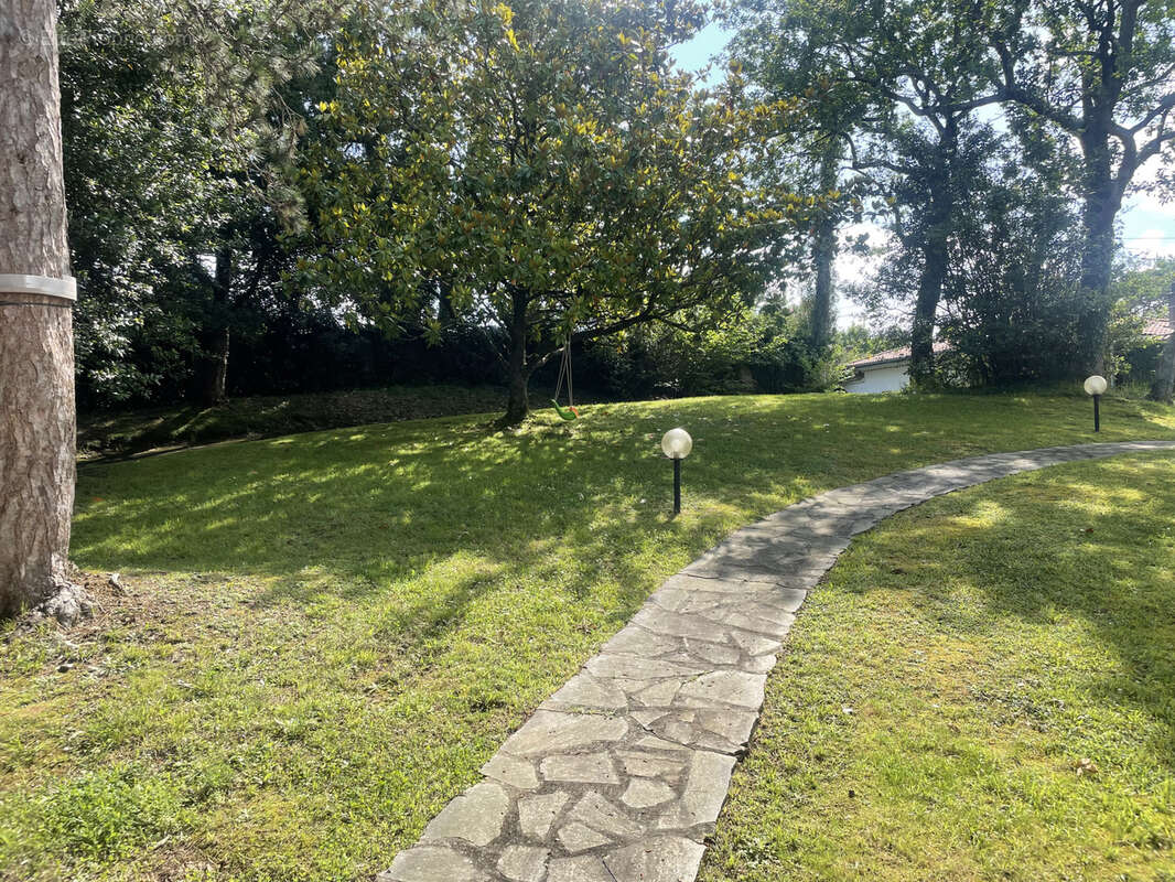 Maison d'architecte sur les hauteurs de Saint Jean de Luz - photo 14