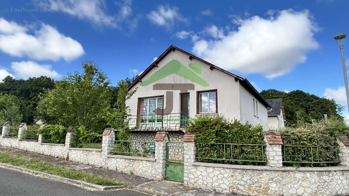 Maison à CLOYES-SUR-LE-LOIR
