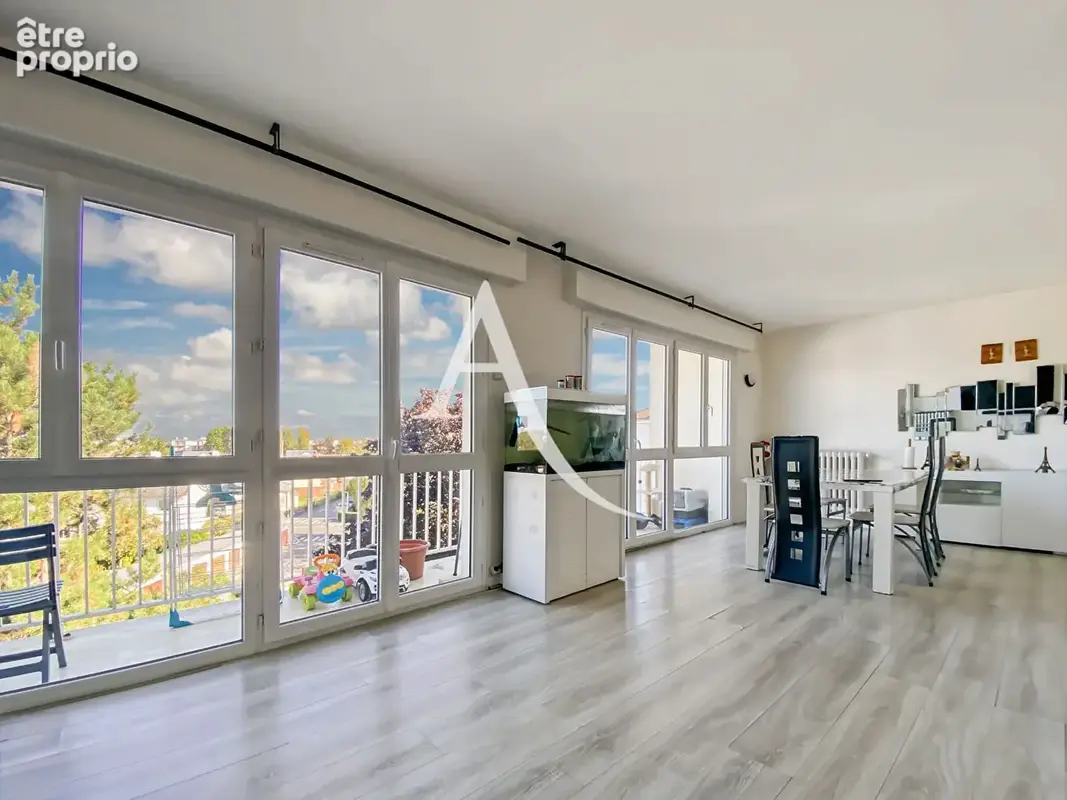Appartement à BOIS-D'ARCY