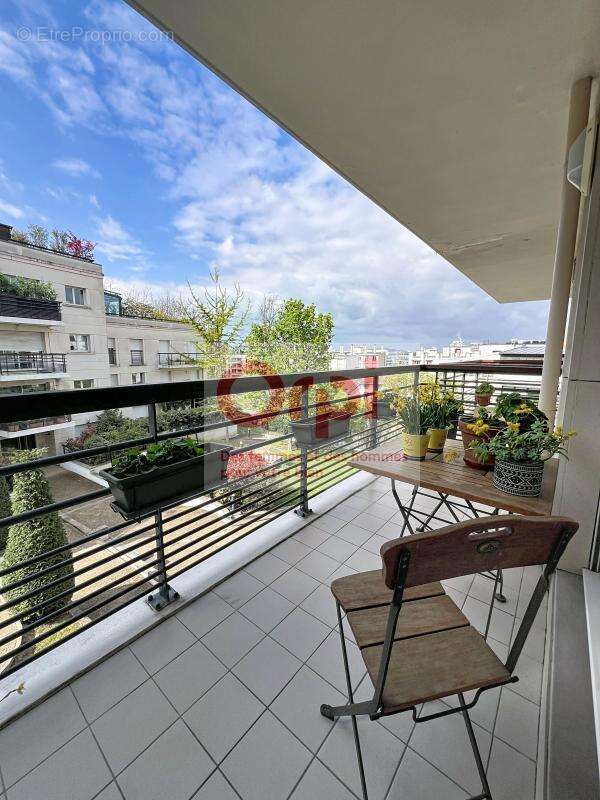 Appartement à ISSY-LES-MOULINEAUX