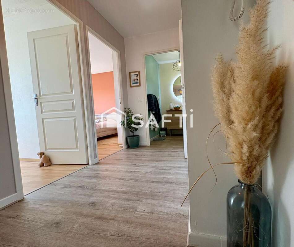 Photo 8 - Appartement à PAREMPUYRE