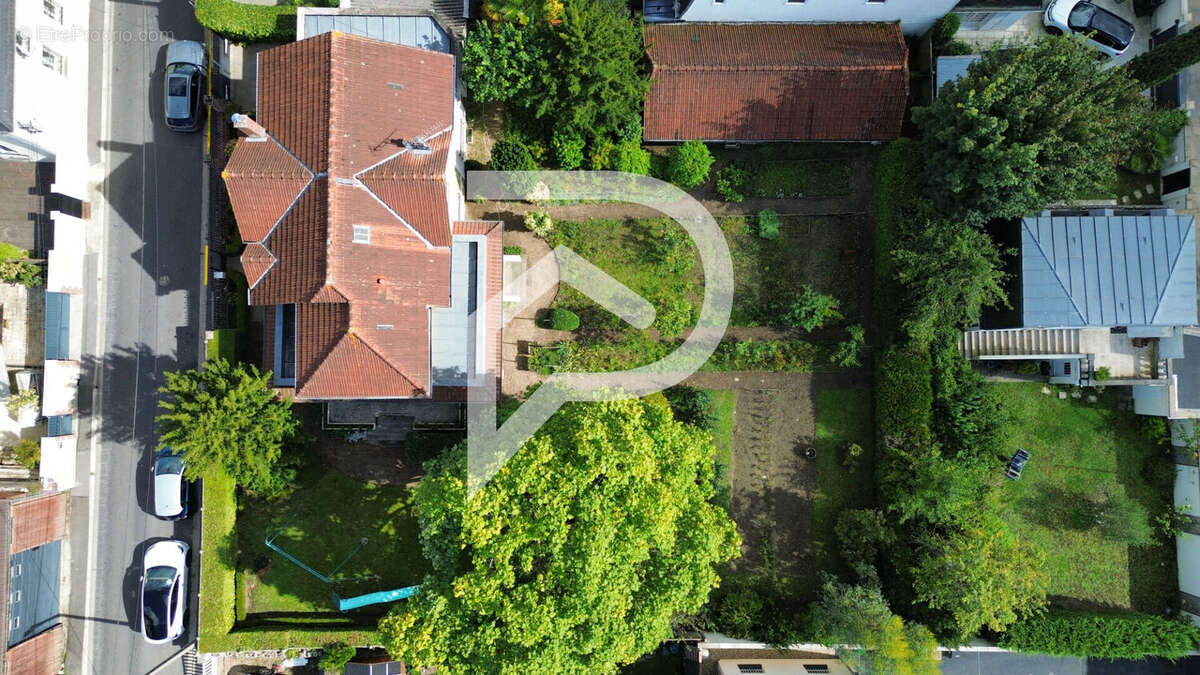 Maison à MONTLIGNON