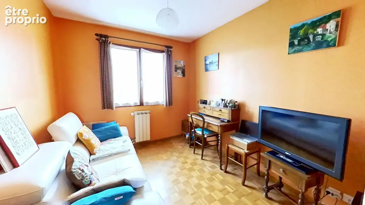 À ISSOIRE, maison 5 pièces avec terrain - photo 6
