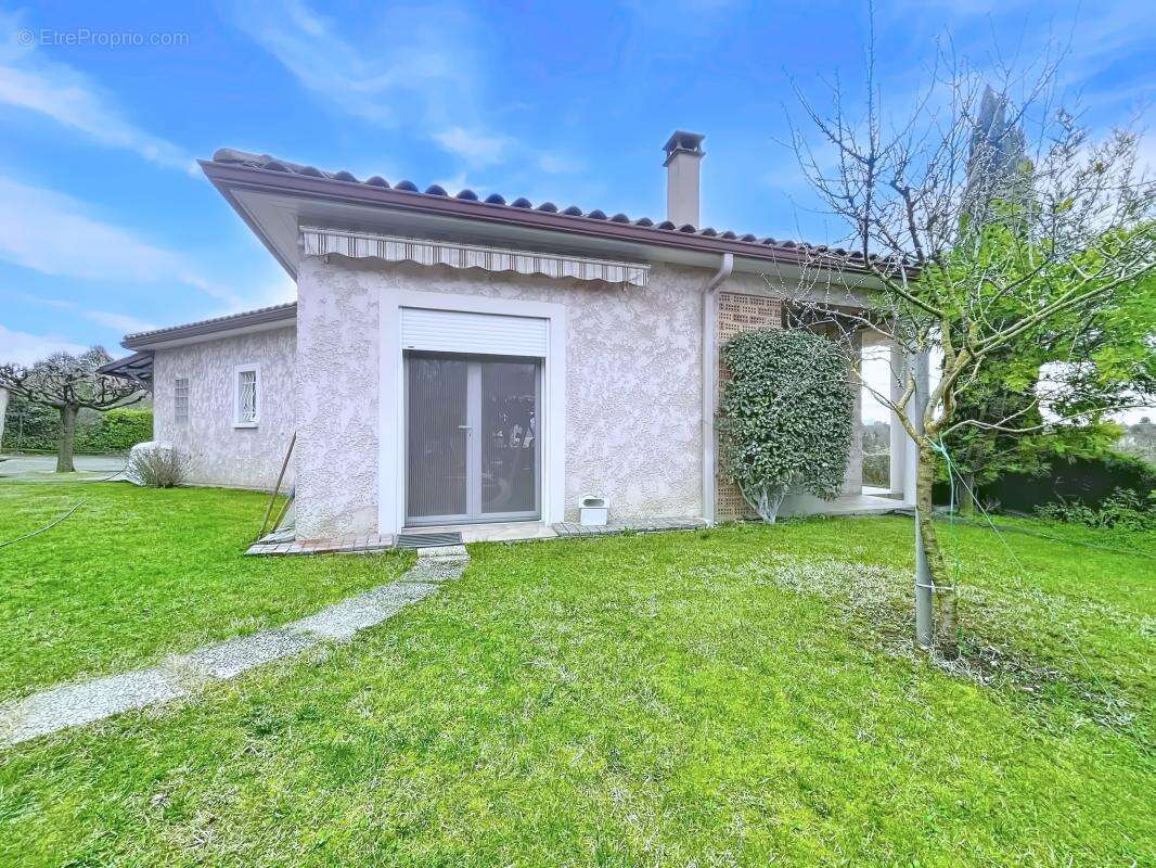 Maison à ROMANS-SUR-ISERE