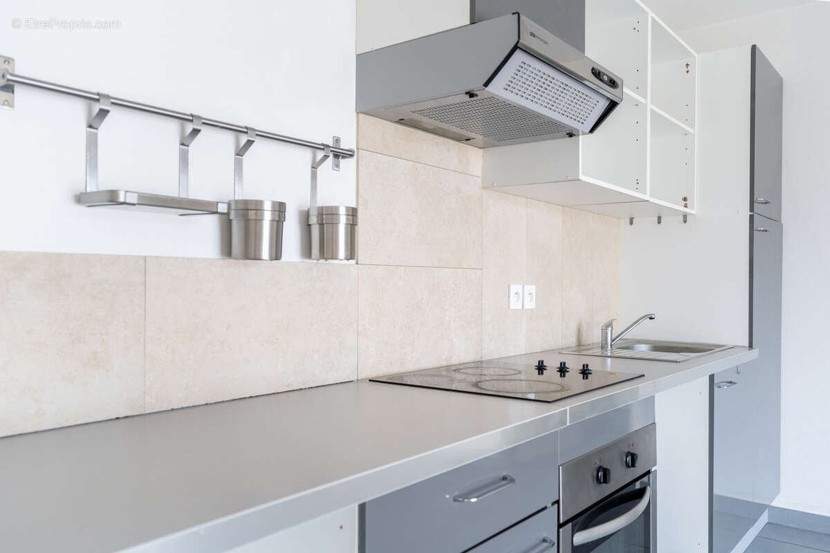 Appartement à MARSEILLE-5E