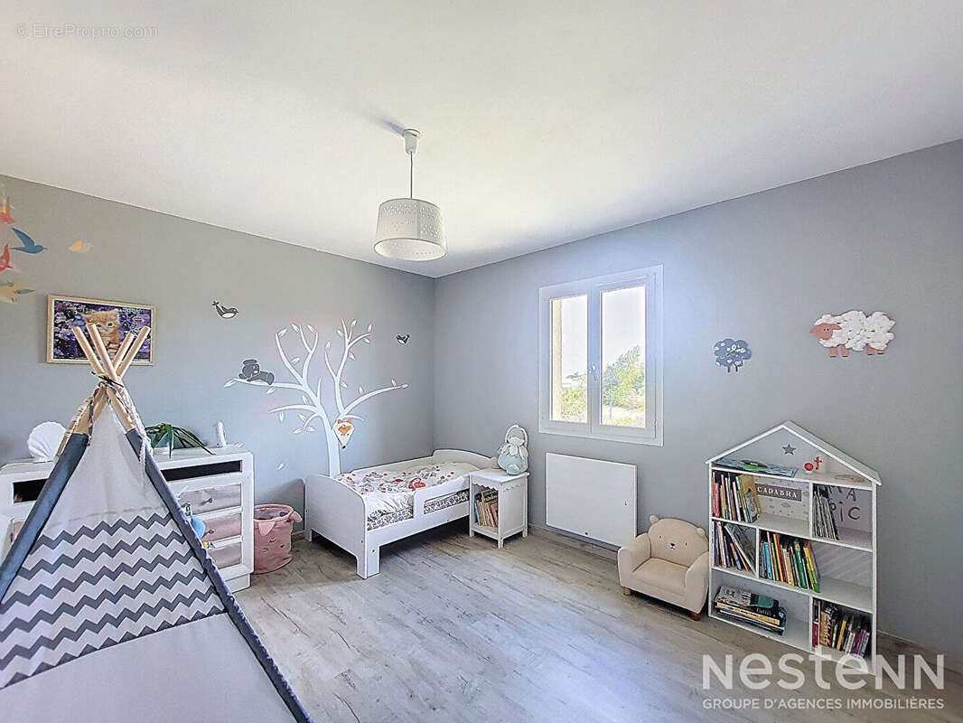 À vendre : Maison contemporaine de 153 m² avec demi-sous-sol à Gondrin, sur terrain de 3500 m² - photo 13