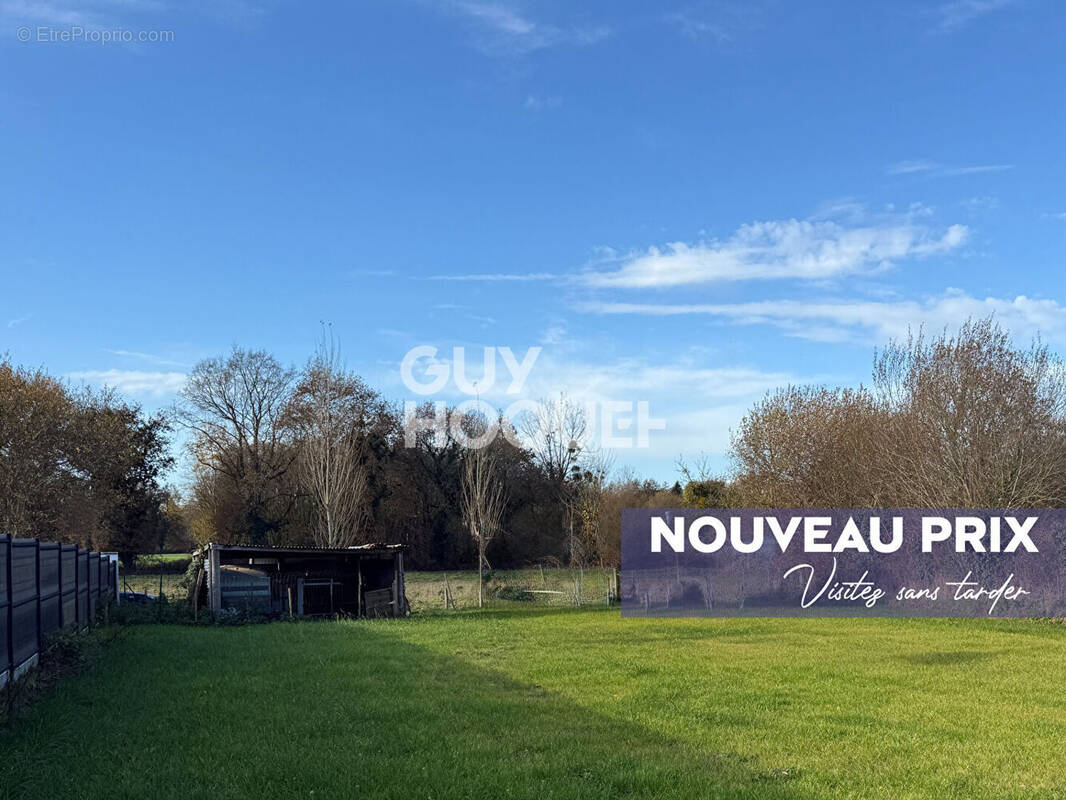 Terrain à LA BOUSSAC