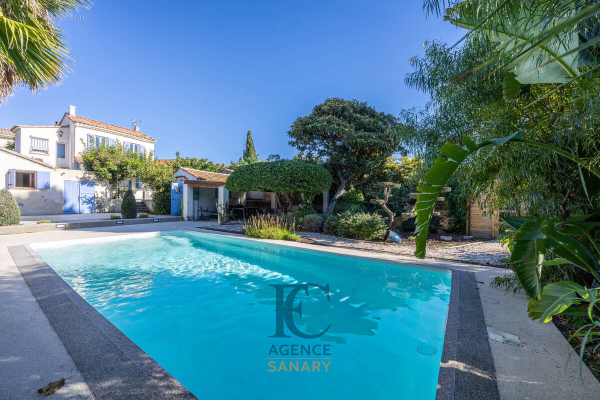 Maison à SIX-FOURS-LES-PLAGES