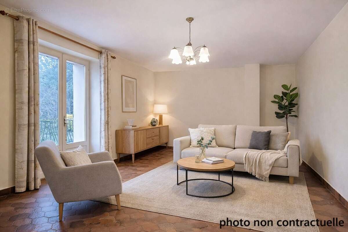 Maison à CHAMBOST-ALLIERES