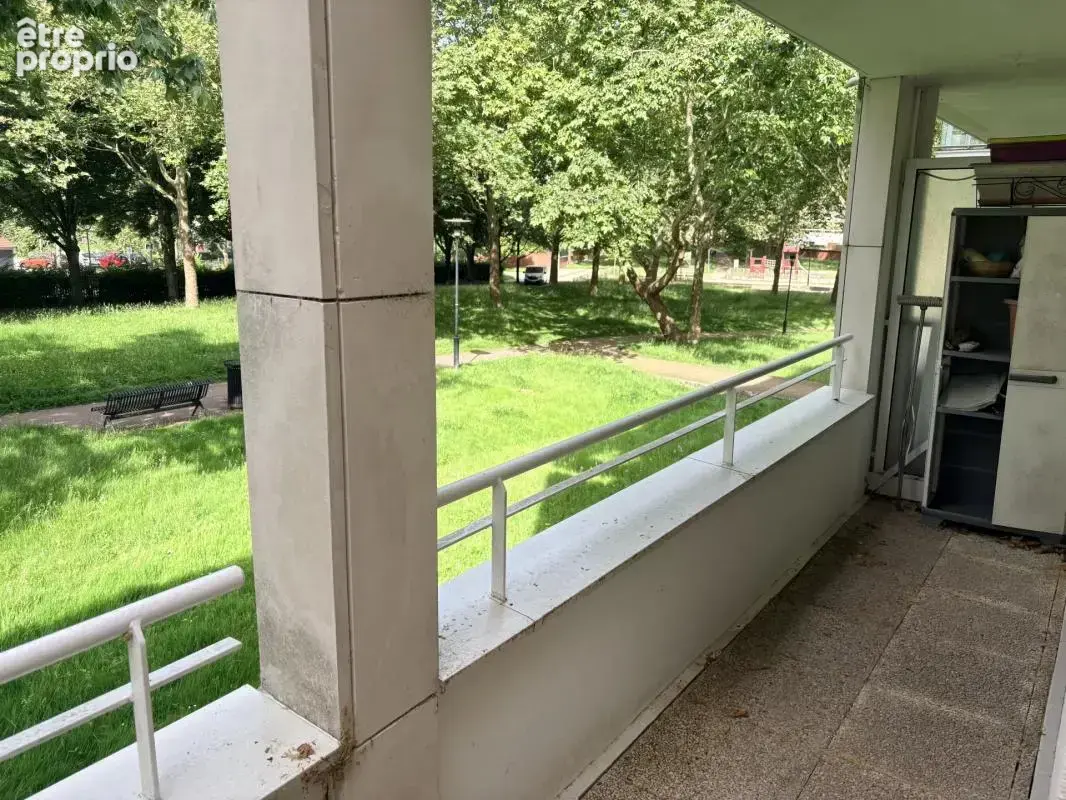 Beau T4 en RDC avec 3 terrasses proche des commerces de La Sourderie - photo 7