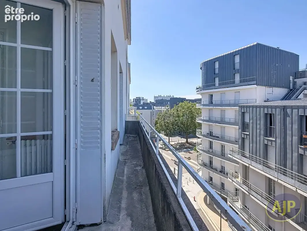 Mail François Mitterrand - T1 bis avec balcon et ascenseur - photo 8