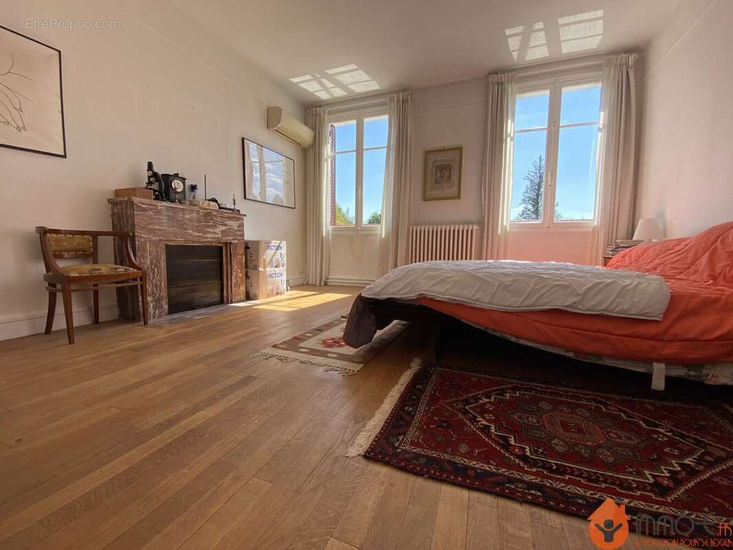 Maison à COUILLY-PONT-AUX-DAMES