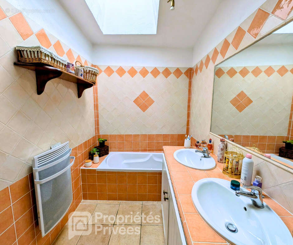 Maison à TRANS-EN-PROVENCE