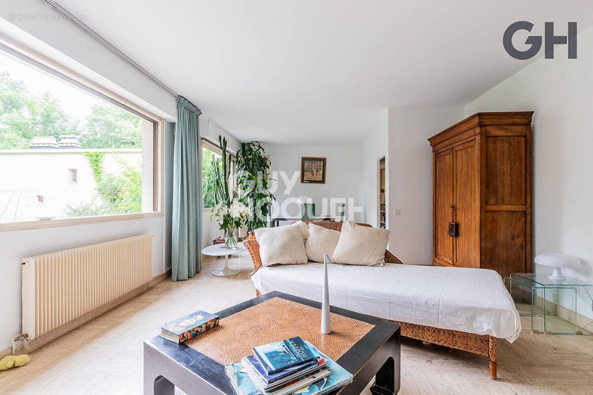 Appartement à ETIOLLES