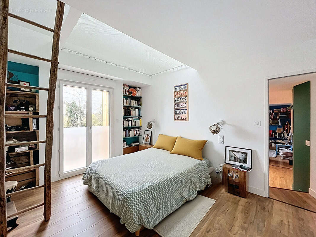 Maison à MINIAC-MORVAN