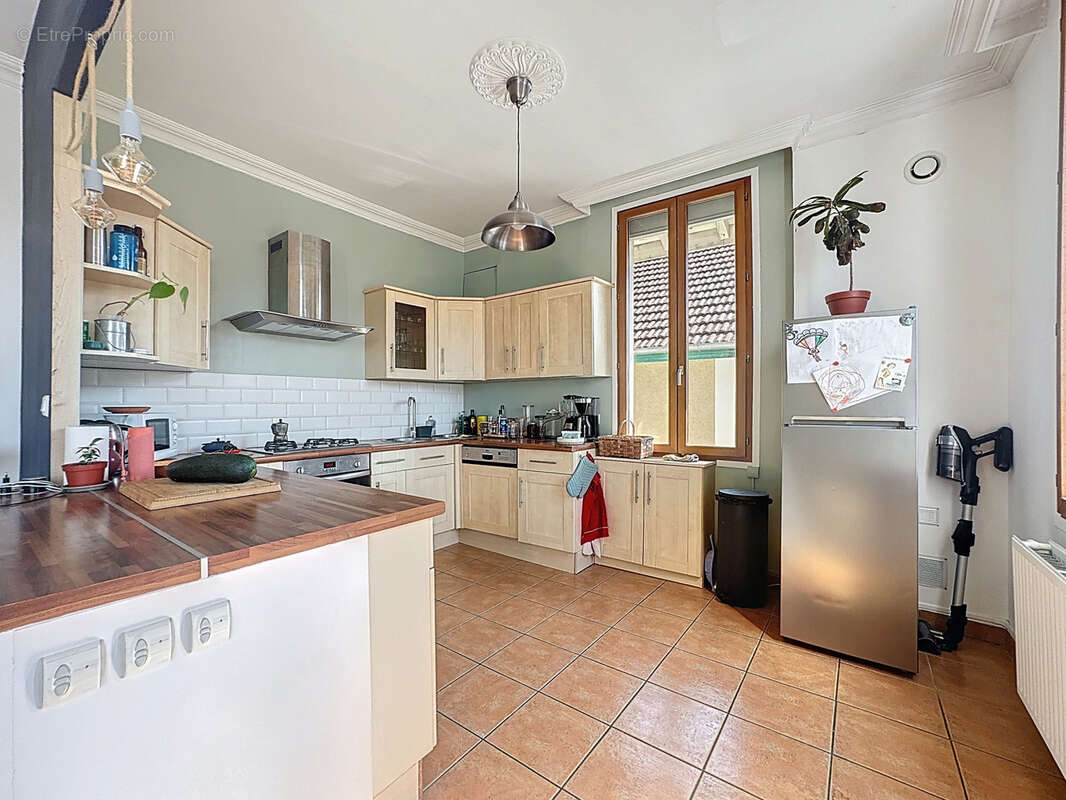 Appartement à AIX-LES-BAINS