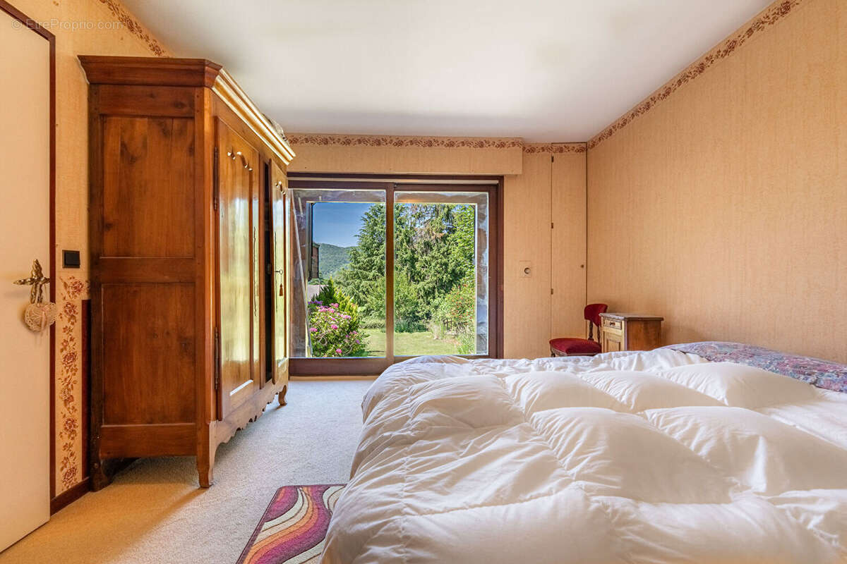 Grésy-sur-Aix - Villa familiale avec piscine sur terrain de 2 390 m² - photo 14