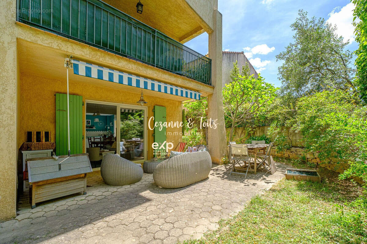 Appartement à VENELLES