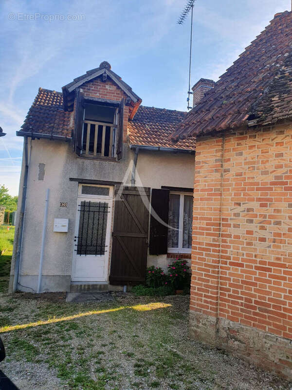 Maison à YVOY-LE-MARRON