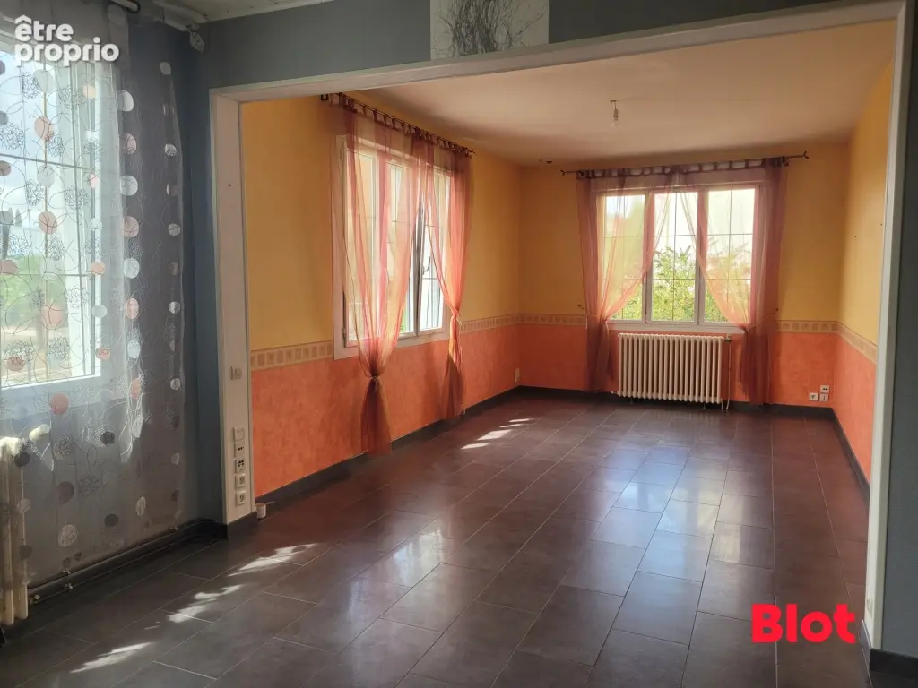 Maison 89 m² à Saint-Aubin-D'aubigne  - photo 3