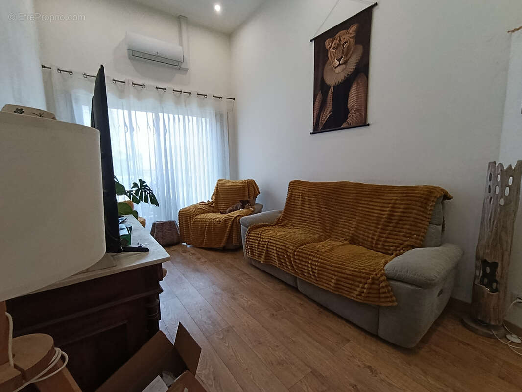 Maison à NEUFMAISONS