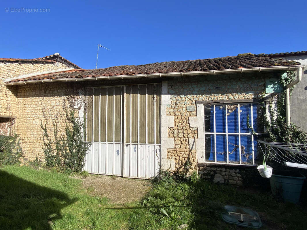 grange - Maison à SAINT-MARTIAL