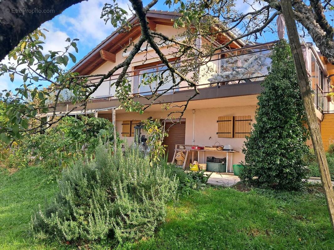 Maison à CRANVES-SALES