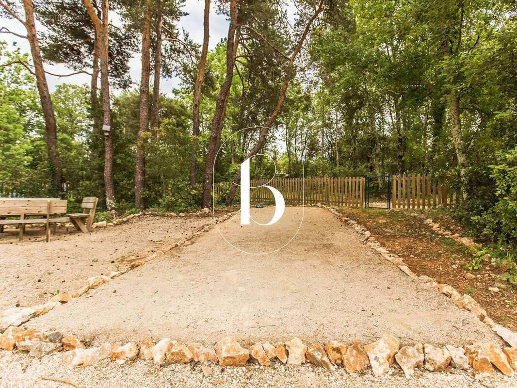 Maison à LABASTIDE-DE-VIRAC