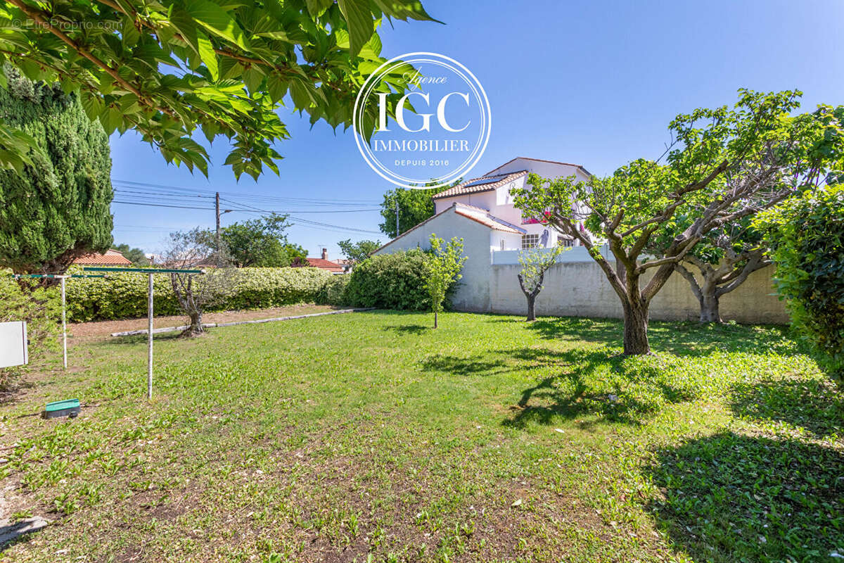 Maison à CHATEAUNEUF-LES-MARTIGUES