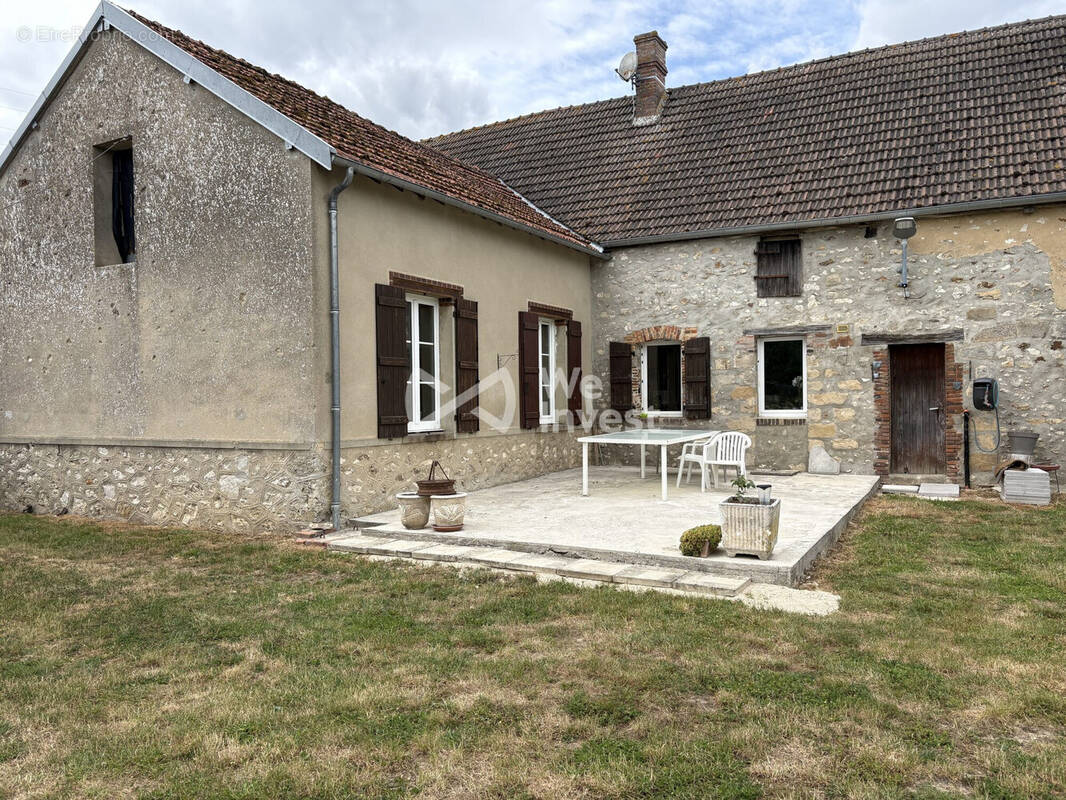 Maison à BOUCHY-SAINT-GENEST