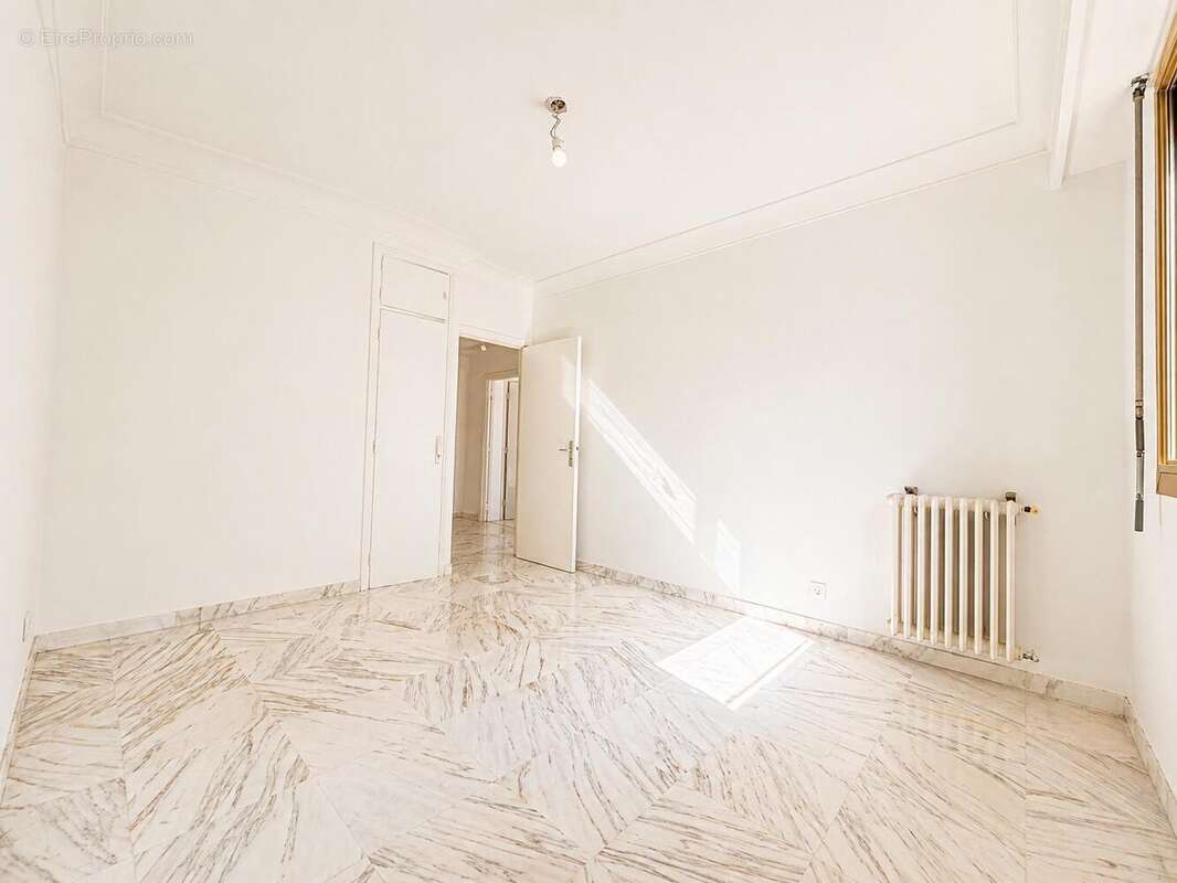   - Appartement à NICE
