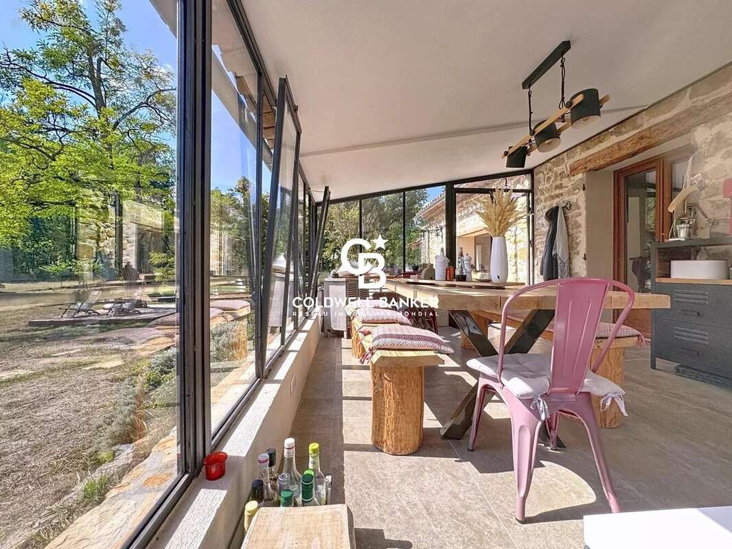 Maison à TOURRETTES