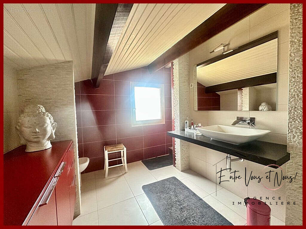 Maison 164 m² à Fargues  - photo 7