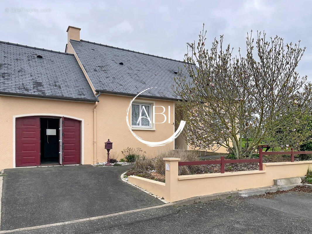 Maison à SAINT-JULIEN-DU-TERROUX
