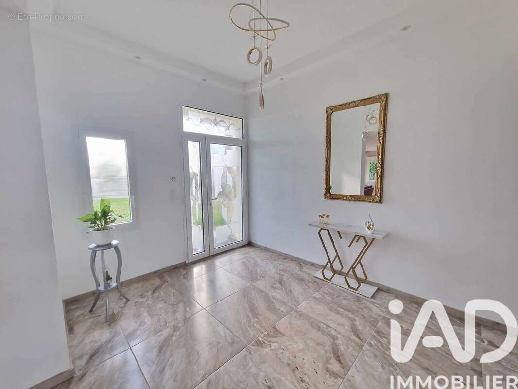 Maison 161 m² à Nevoy  - photo 8