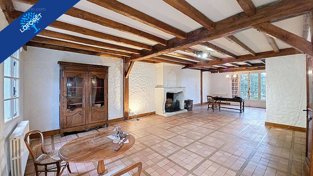 Maison à LES BILLAUX