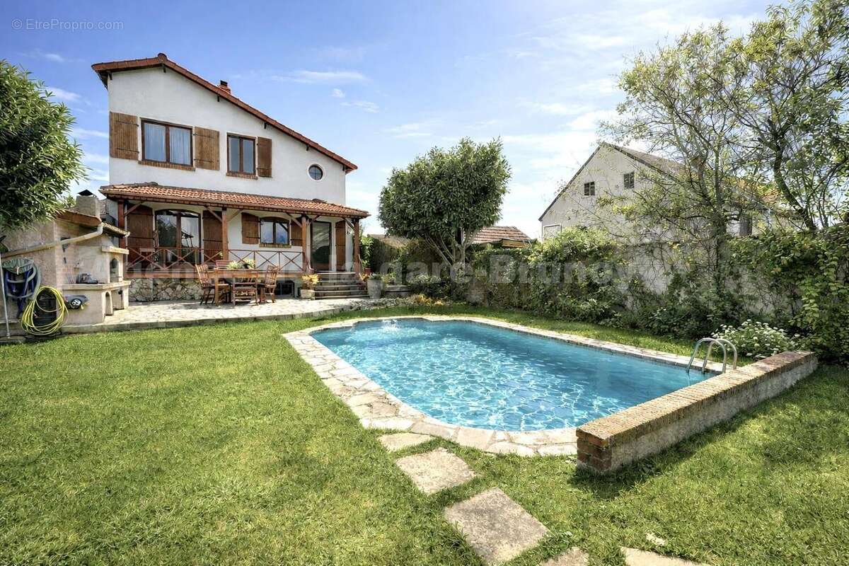 facade arrière 2 - Maison à YERRES