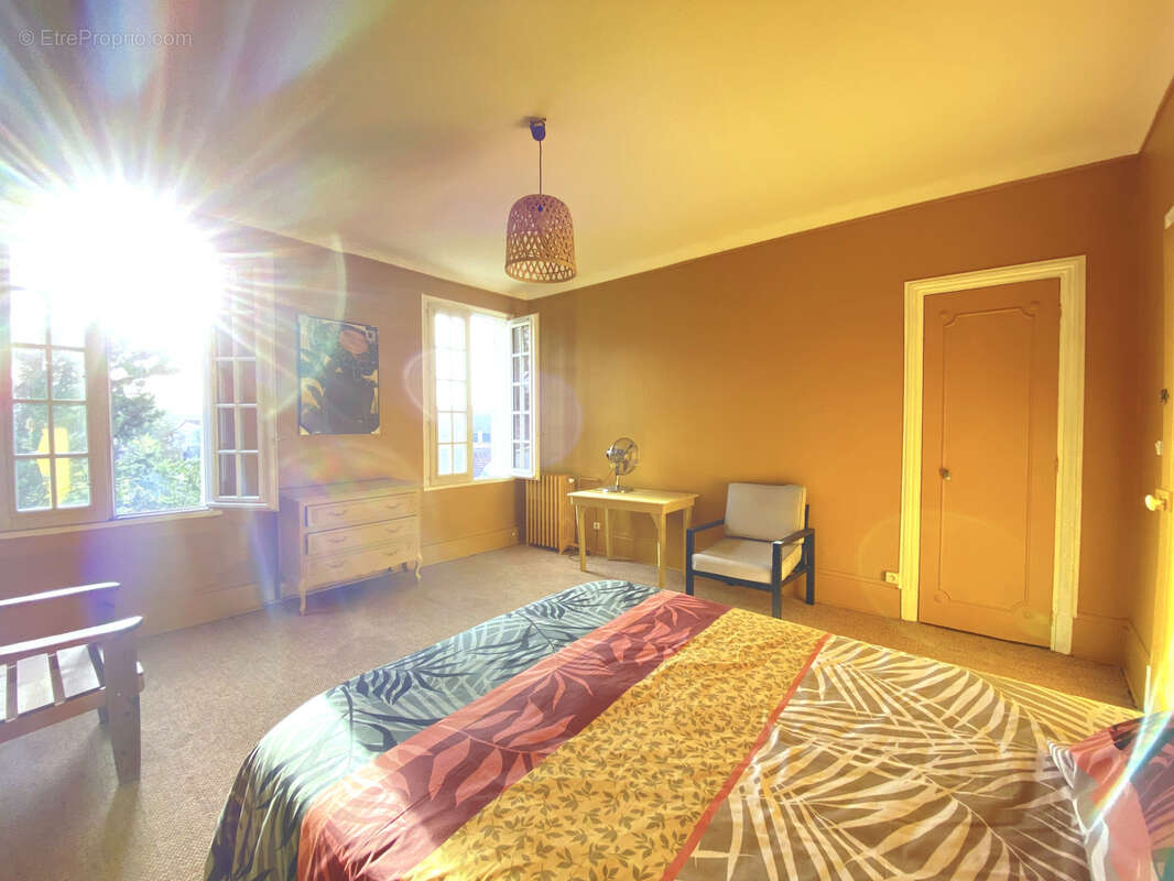 Maison de caractère avec beaucoup de potentiel - photo 10