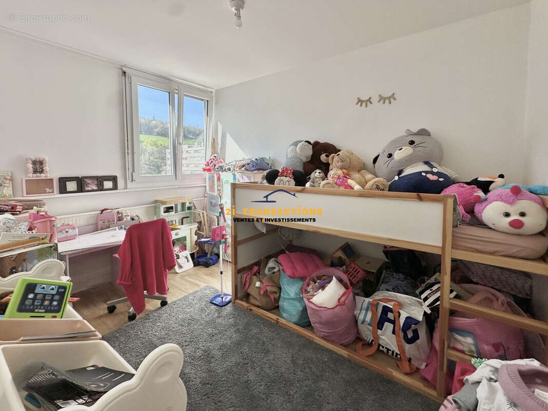 Appartement à SAINT-ETIENNE