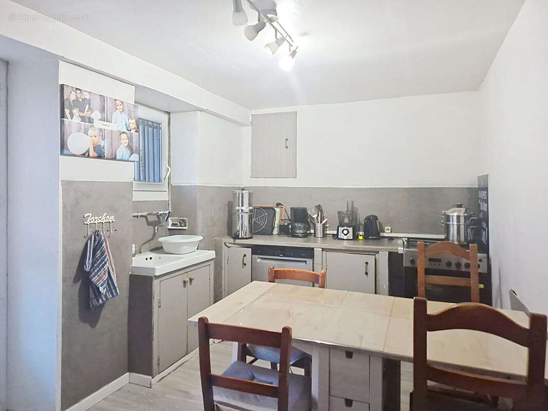 Maison à CHICHEBOVILLE