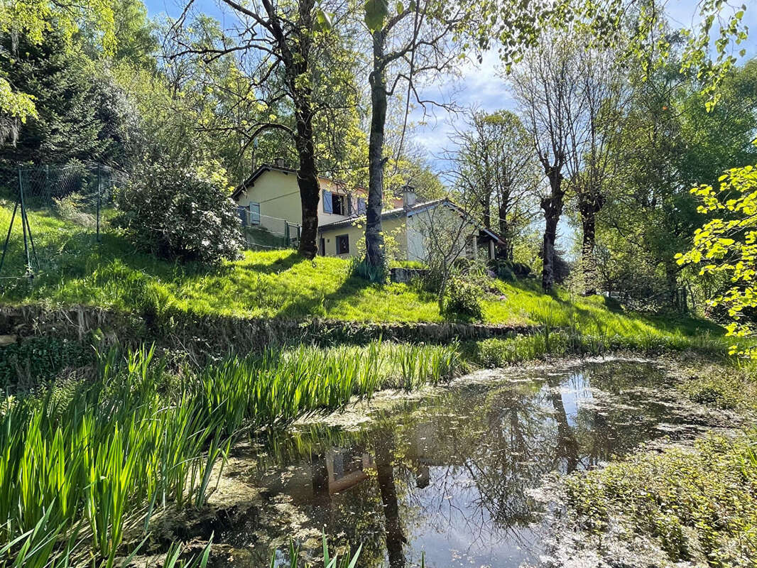 Maison à VOLLORE-VILLE