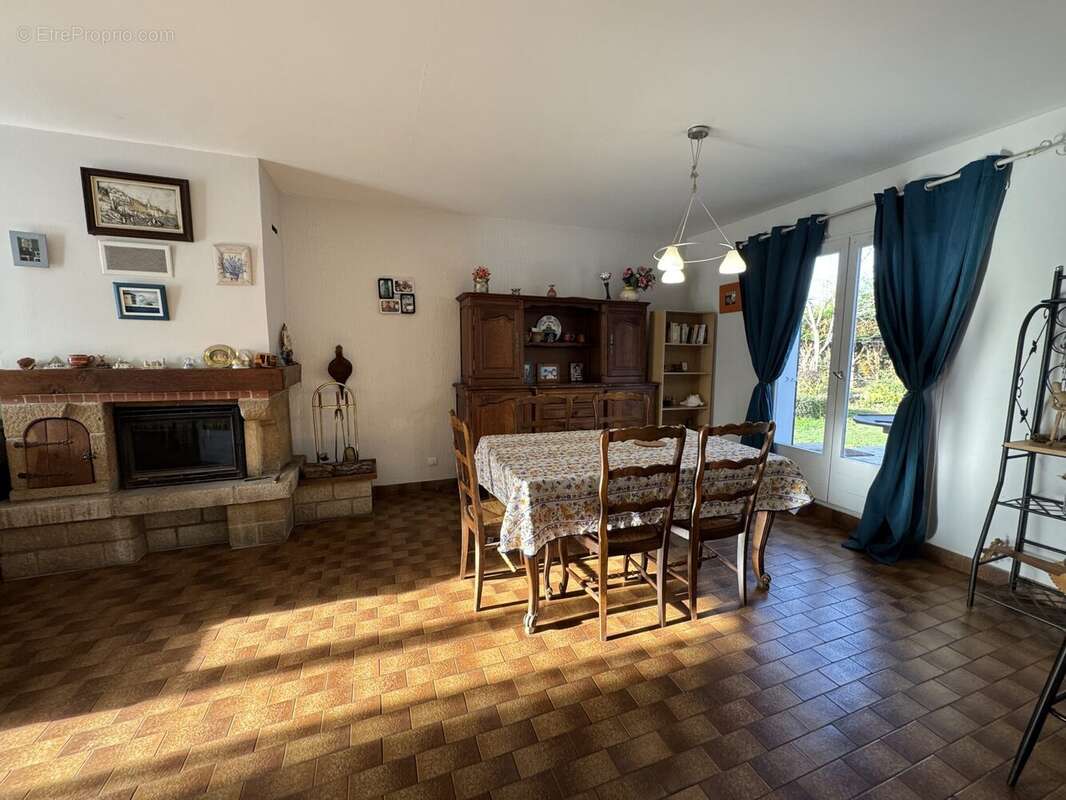 Maison à VAL-DE-REUIL