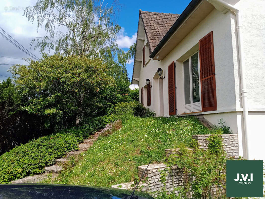 Maison à MONTMORENCY