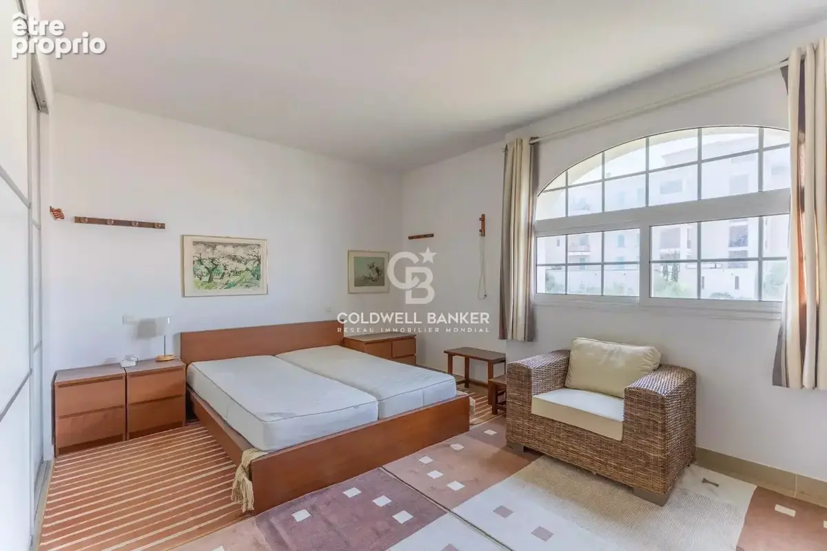 L'ile-rousse - Centre ville - Grand T4 en duplex - Cave & garage - photo 16