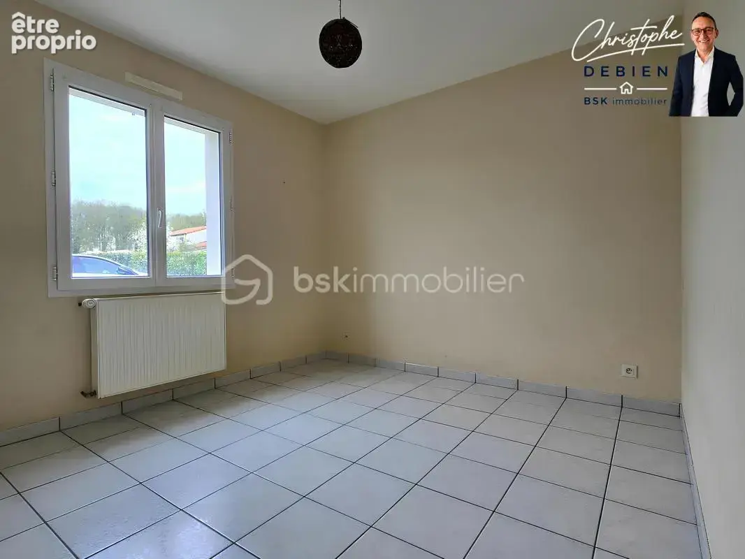 Pavillon plain-pied de 2002 sur 560 m² de terrain – 3 chambres – jardin et terrasse - photo 5