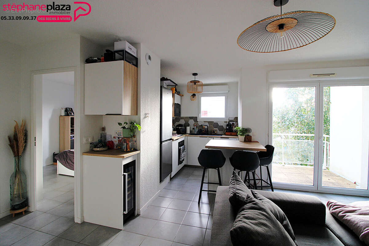 Appartement à CADAUJAC