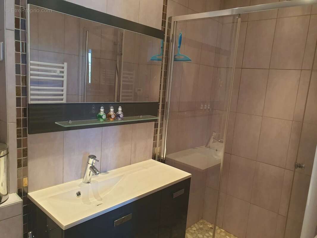 Appartement à COGOLIN